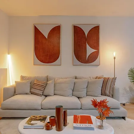 Huswell - Stylish On Location Apartment